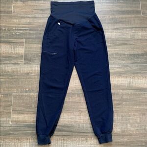 FIGS Maternity pants bundle